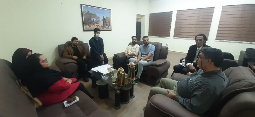 نشست صمیمانه تعدادی از دانشجویان کانونهای فرهنگی هنری و اجتماعی با معاونت محترم فرهنگی اجتماعی دانشگاه
