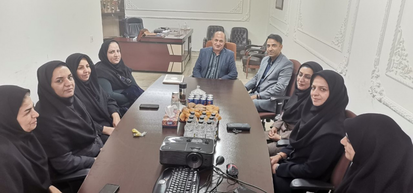 تجلیل از بانوان دانشکده منابع طبیعی به مناسبت ولادت حضرت فاطمه زهرا (س)