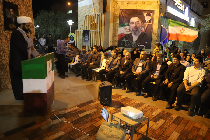 گزارش تصویری از برگزاری مراسم  بیعت با رهبر انقلاب اسلامی آیت الله امام سید مجتبی خامنه ای «حفظه الله» و تجدید پیمان با رهبر شهید انقلاب حضرت آیت الله سید علی خامنه ای «رضوان الله علیه»و حمایت از رزمندگان اسلام، توسط حوزه معاونت دانشجویی