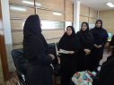 تجلیل از مدیر دبیرستان دخترانه(متوسطه دوم) به دلیل کسب رتبه برتر میانگین امتحانات نهایی