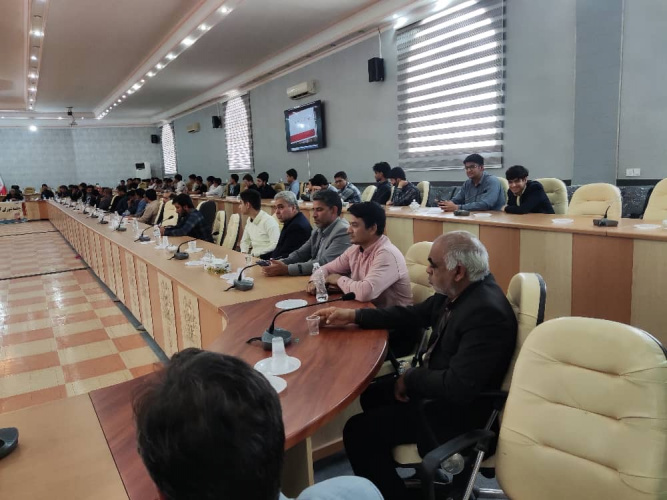تجلیل از دانش آموزان المپیادی مدارس دانشگاه در فرمانداری شهرستان زابل