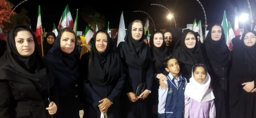 حضور دانش آموزان و کادر دبستان پسرانه دانش دانشگاه زابل در مراسم «شب‌های میثاق و بیعت»در راستای تجدید میثاق با آرمان‌های رهبر شهید و بیعت با رهبر جدید فرزانه انقلاب آیت الله سید مجتبی خامنه ای «حفظ الله»