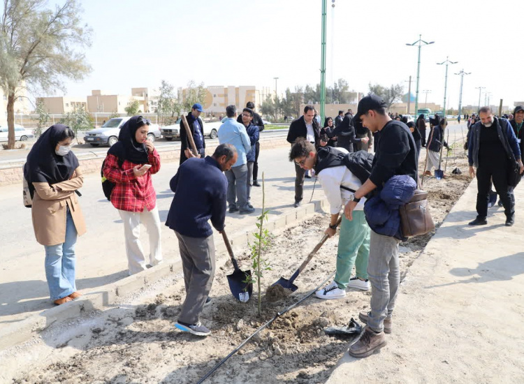 آیین درختکاری در دانشگاه زابل