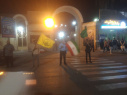 گزارش تصویری از پرچم‌گردانی و عرض ارادت به پرچم مقدس جمهوری اسلامی ایران توسط دانشگاهیان دانشگاه زابل در دویست و بیست و دومین شب از اجتماعات مردمی