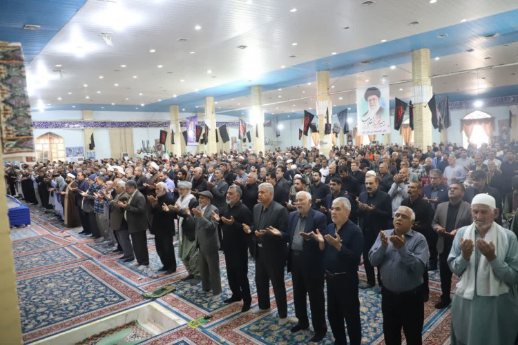 گزارش تصویری حضور جامعه دانشگاهی دانشگاه زابل در آیین عبادی سیاسی نماز جمعه و مراسم اربعین رهبر شهید انقلاب اسلامی  و شهدای جنگ رمضان