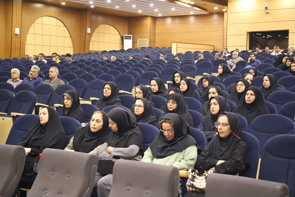 گزارش تصویری دوره آموزشی آشنایی با قوانین و مقررات تخلفات اداری کارمندان در دانشگاه زابل